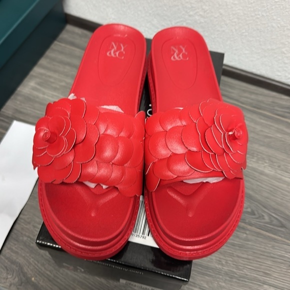 New York And Company Women's Camilia Platform Slide Sandals - Picture 4 of 6